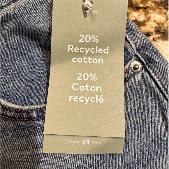 H & M 90’s Baggy High Waist Light Wash Jeans New with Tags Size 6 - Picture 3 of 10